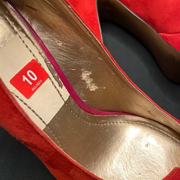 BCBG Red Suede and Fuchsia Patent Leather 5 inch Peep Toe Heels Size 10 Shoes - Picture 5 of 14